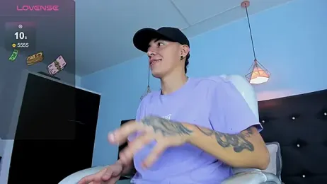 Lobo_17_ webcam stripchat model stream image