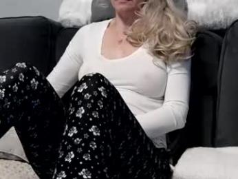 s_mailleee webcam model stream image