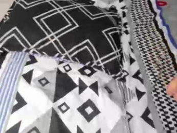 valentine_petite1 webcam model stream image