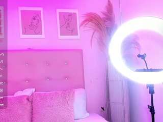 ashley-brightt webcam model stream image