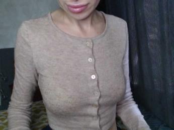 NoraSweet webcam model stream image