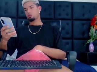 stvbigcocck webcam model stream image