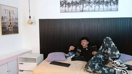 AmethystShadow17 webcam model stream image