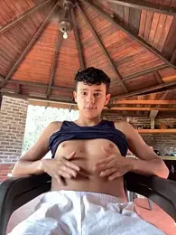 Angel_esteban_fx webcam stripchat model stream image