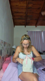 Shirlita2 webcam model stream image