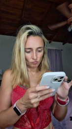 Shirlita2 webcam model stream image