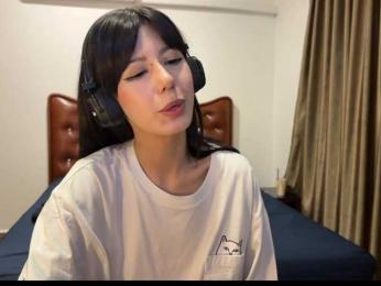 wavy_nights webcam model stream image