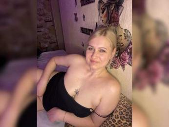 Alinka11127 webcam model stream image