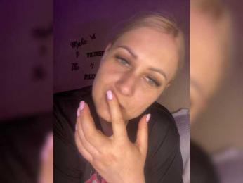 Alinka11127 webcam model stream image