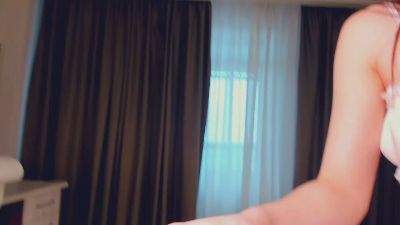 VikiCage webcam model stream image