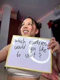 Shara_dreams webcam model stream image