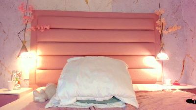 Lezy_ webcam model stream image