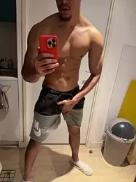 bigDickParis92 webcam model stream image