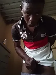 younggblackkCOCK19 webcam model stream image