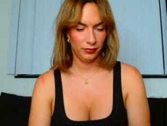 megancox_official webcam chaturbate model stream image