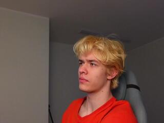 Logan Fraser webcam model stream image