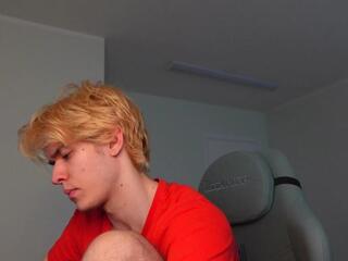 Logan Fraser webcam model stream image