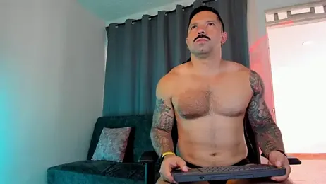 FreeLoveCouple webcam model stream image