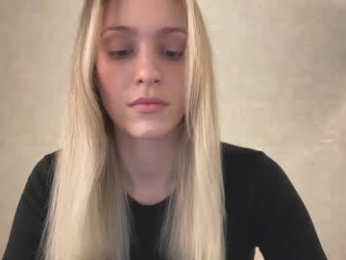 fflloowweerr webcam model stream image