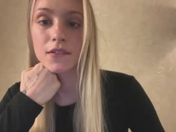 fflloowweerr webcam model stream image