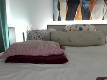 mis_eva webcam model stream image