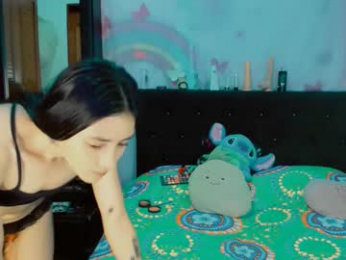 2girls__dream webcam model stream image