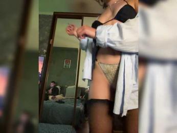 Josie-Den webcam model stream image