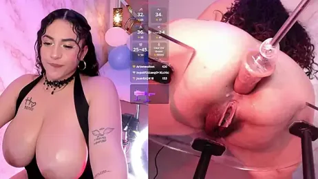 RoxyLicious_ webcam model stream image