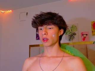 boysincam webcam model stream image
