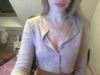 Sweet-Melodie webcam model stream image