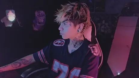 AcidMilo webcam model stream image