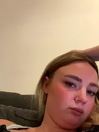 CherryEmmy webcam model stream image