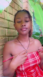 KynaFrenchy webcam cam4 model stream image