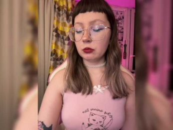 henby_streams webcam model stream image