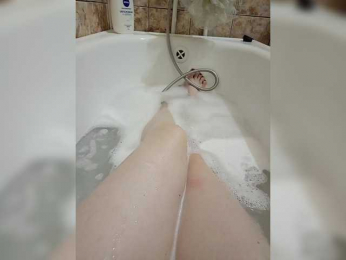 KatrinRayJoy webcam model stream image