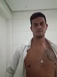 кадр стрима tonytroyano