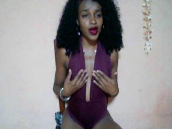 Nadia-001 webcam bongacams model stream image