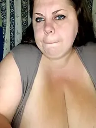 Ginabig webcam model stream image