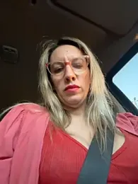 Gatitacarlita webcam model stream image