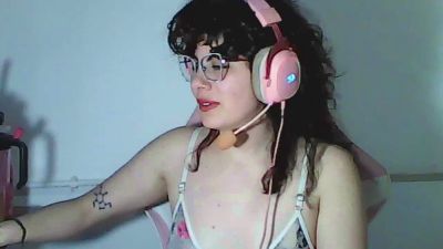 owly_bloom webcam model stream image