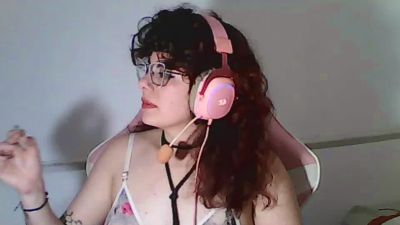 owly_bloom webcam model stream image