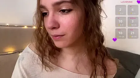 AliKnop webcam stripchat model stream image