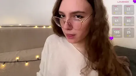 AliKnop webcam stripchat model stream image