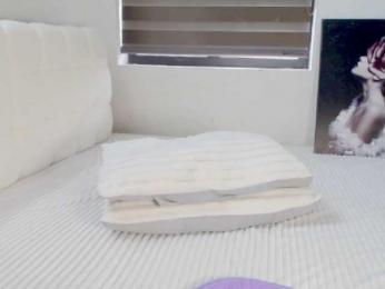 Alicce-silkyy webcam bongacams model stream image