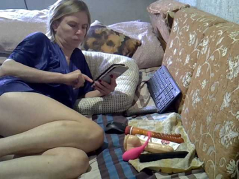 ptichka38 webcam model stream image