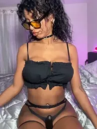 AlyssaHottv_ webcam model stream image