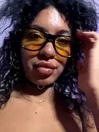 AlyssaHottv_ webcam model stream image