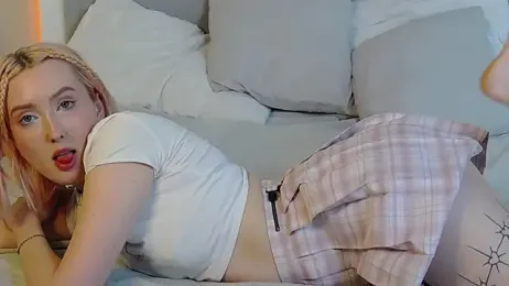 MarianeSun webcam model stream image