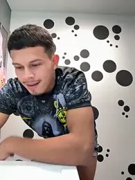 CHARLY-- webcam model stream image