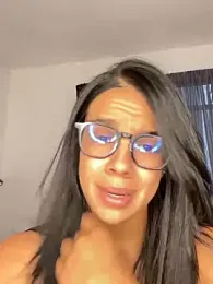 trianawhite webcam model stream image